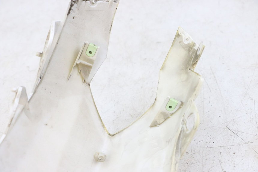 photo de HECKVERKLEIDUNG PEUGEOT KISBEE 4T 50 (2010 - 2017) - Kennzeichnungen und Originalreferenzen