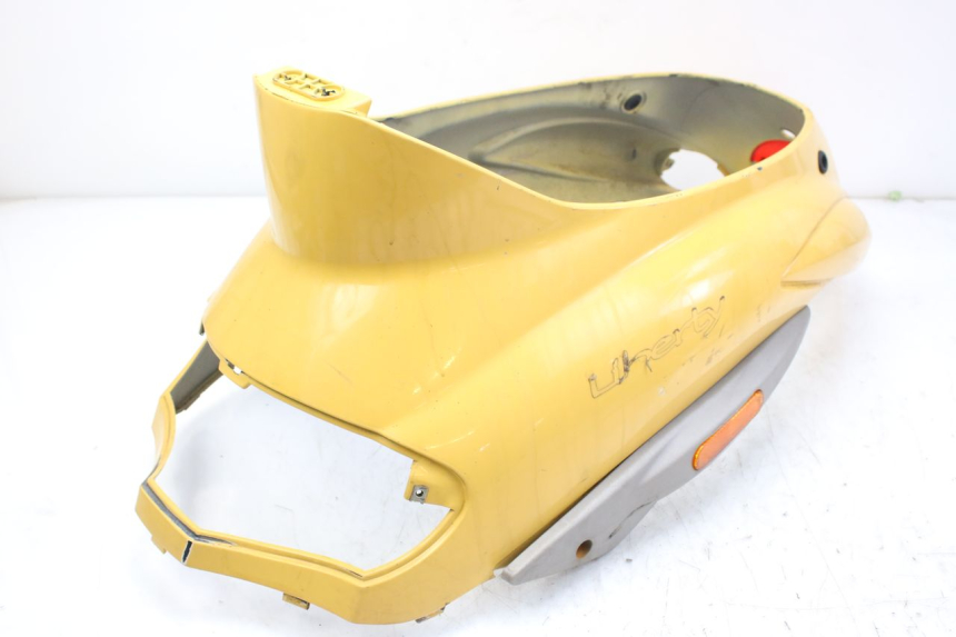 photo de HECKVERKLEIDUNG PIAGGIO LIBERTY 4T 50 (2004 - 2008) - Geprüftes Gebrauchtteil