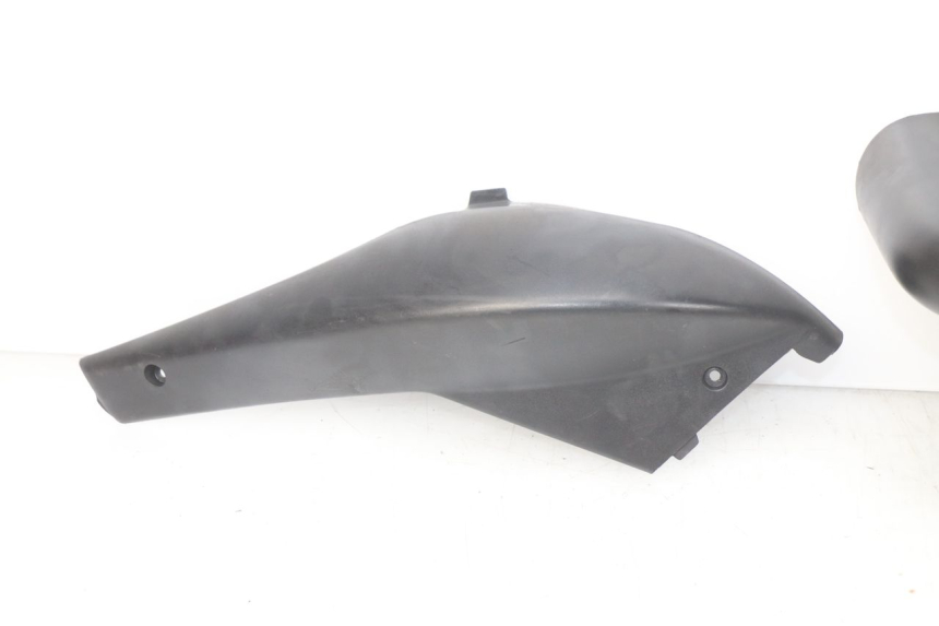 photo de HECKVERKLEIDUNG PEUGEOT LUDIX 50 (2008 - 2017) - Zoom auf Komponenten