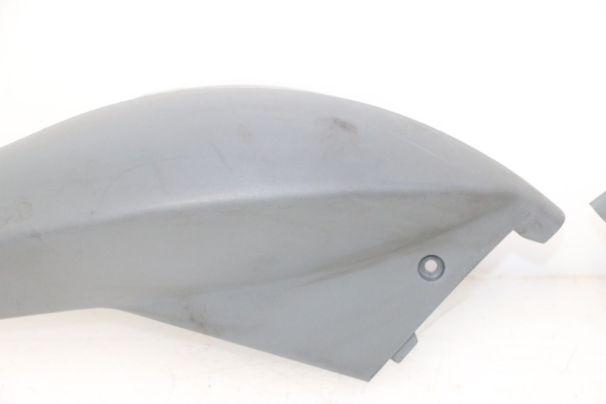 photo de HECKVERKLEIDUNG PEUGEOT LUDIX ONE 14P 50 (2004 - 2013) - Hochauflösende Nahaufnahme