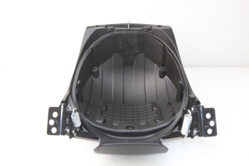 photo de HECKVERKLEIDUNG PEUGEOT METROPOLIS 400 (2017 - 2020) - Zoom auf Gebrauchszustand