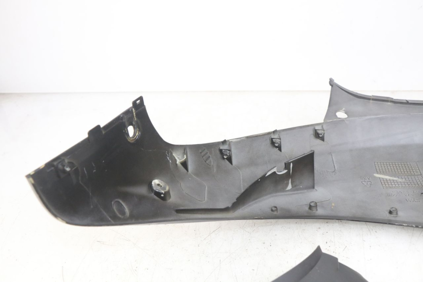 photo de HECKVERKLEIDUNG SYM MIO 50 (2011 - 2017) - Detailansicht des Bauteils