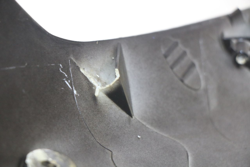 photo de HECKVERKLEIDUNG SYM MIO 50 (2011 - 2017) - Zoom auf Gebrauchszustand