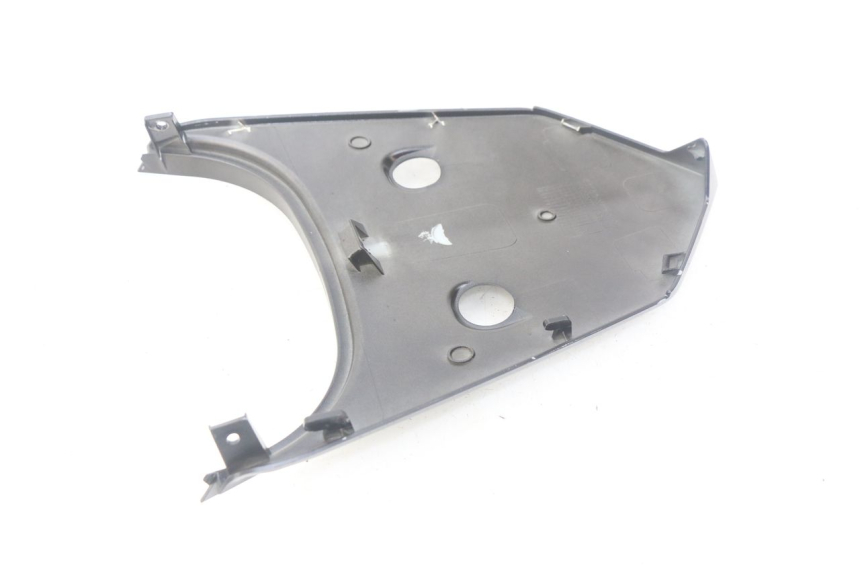 photo de HECKVERKLEIDUNG SYM ORBIT III 3 4T 50 (2018 - 2021) - Details der Befestigungspunkte