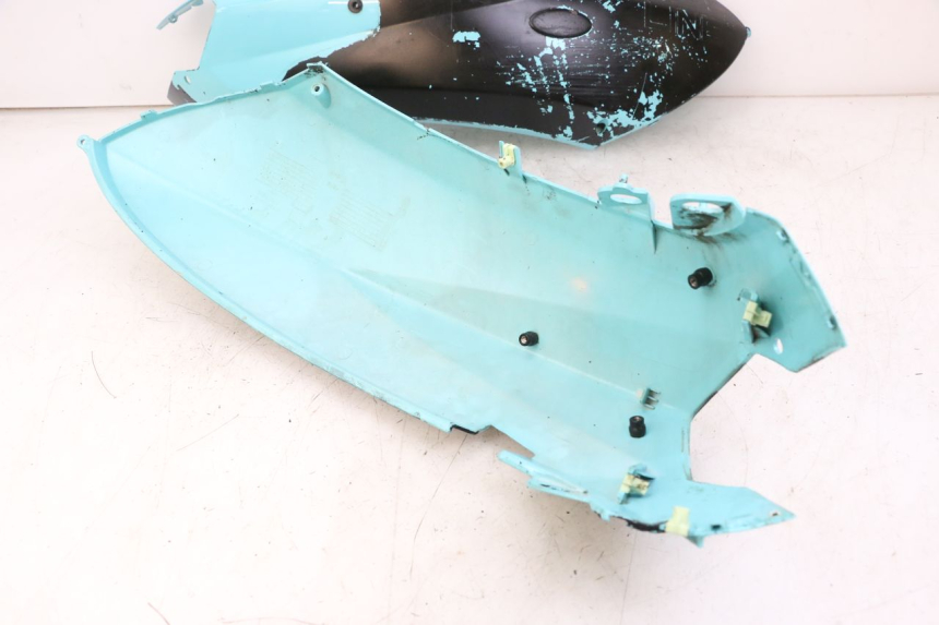 photo de HECKVERKLEIDUNG PEUGEOT STREETZONE 4T 50 (2018 - 2023) - Kennzeichnungen und Originalreferenzen