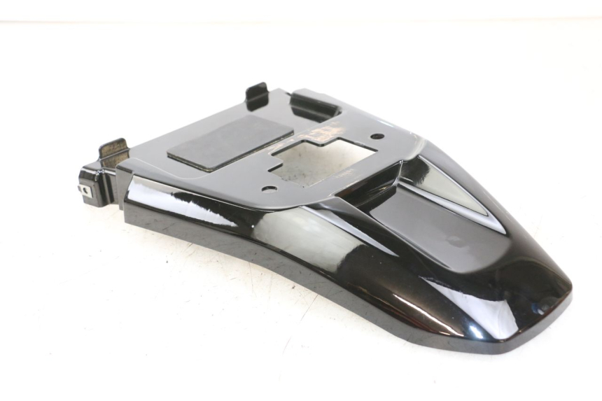 photo de HECKVERKLEIDUNG ROYAL ENFIELD SCRAM 411 (2022 - 2024) - Details der Befestigungspunkte