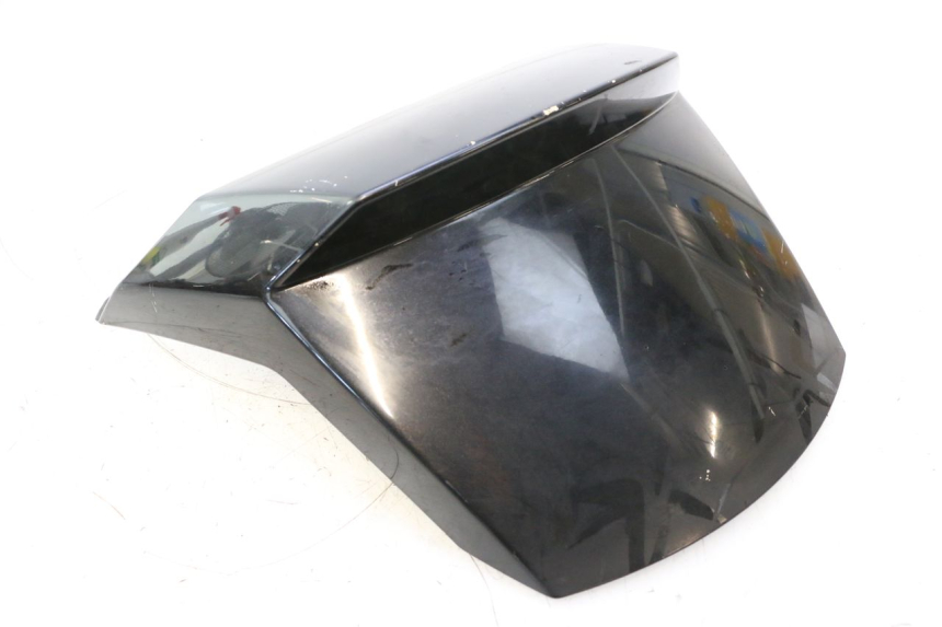 photo de HECKVERKLEIDUNG PEUGEOT SATELIS 125 (2006 - 2009) - Details der Befestigungspunkte