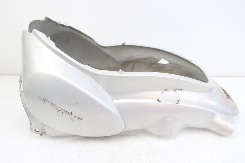 photo de HECKVERKLEIDUNG APRILIA SCARABEO 4T 50 (2009 - 2017) - Detailansicht des Bauteils