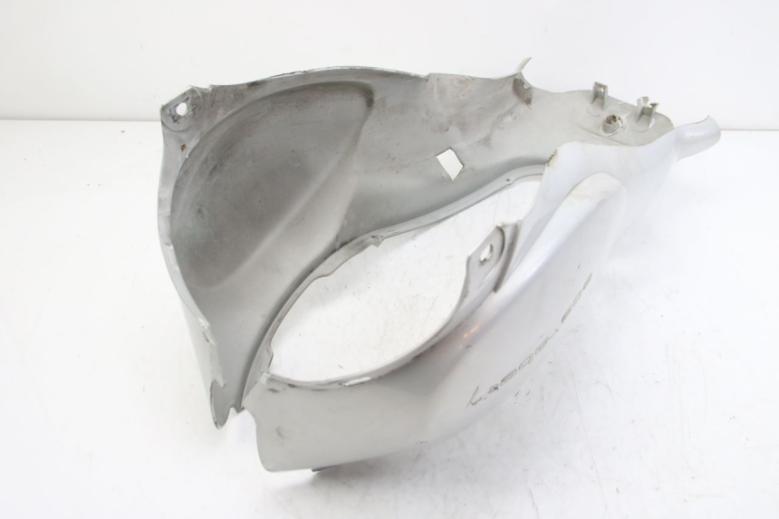 photo de HECKVERKLEIDUNG APRILIA SCARABEO 4T 50 (2009 - 2017) - Kennzeichnungen und Originalreferenzen