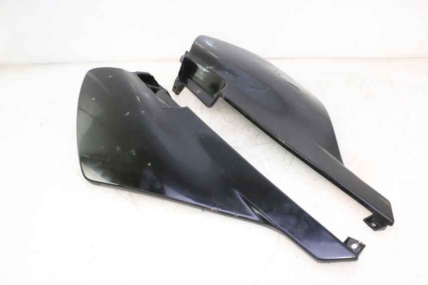 photo de HECKVERKLEIDUNG DERBI SENDA 50 (2003 - 2005) - Detailansicht des Bauteils