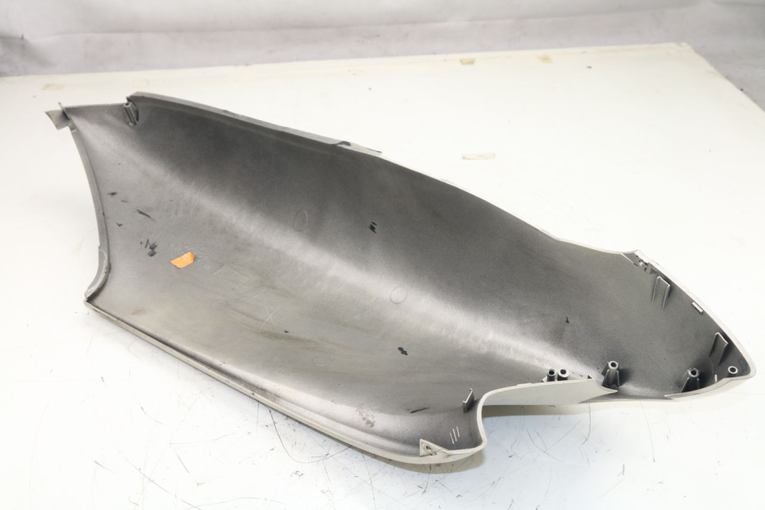 photo de HECKVERKLEIDUNG MBK SKYLINER 125 (2001 - 2003) - Alternative Perspektive