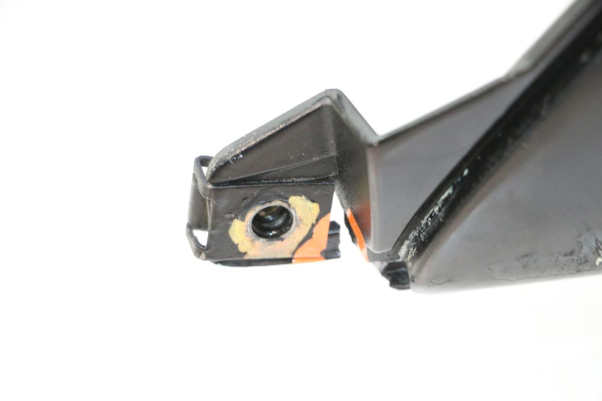 photo de HECKVERKLEIDUNG PEUGEOT SPEEDFIGHT 2 AC 50 (2000 - 2009) - Zoom auf Gebrauchszustand