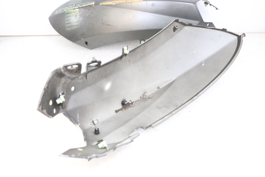 photo de HECKVERKLEIDUNG PEUGEOT STREETZONE I 2T 50 (2018 - 2020) - Zoom auf Komponenten