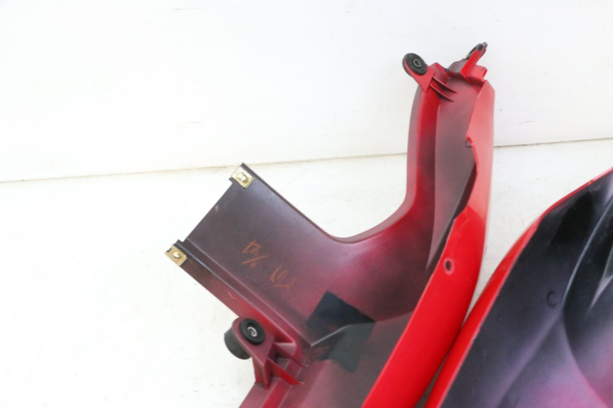 photo de HECKVERKLEIDUNG SUZUKI SV S 650 (2003 - 2009) - Oberflächenzustand und Material