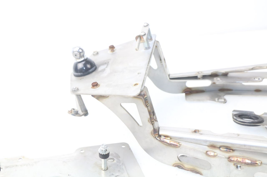 photo de HECKVERKLEIDUNG YAMAHA TDM ABS 900 (2002 - 2014) - Charakteristische Merkmale