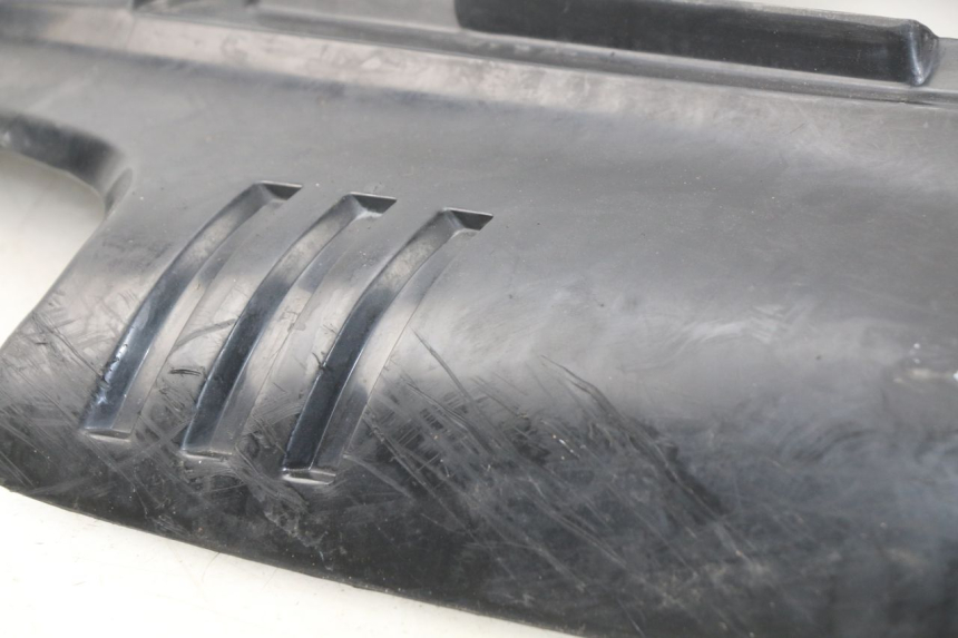 photo de HECKVERKLEIDUNG YAMAHA TW 125 (1998 - 2002) - Technische Nahaufnahme