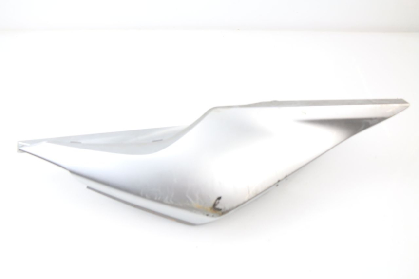 photo de HECKVERKLEIDUNG HONDA VFR F 1200 (2010 - 2015) - Technische Nahaufnahme