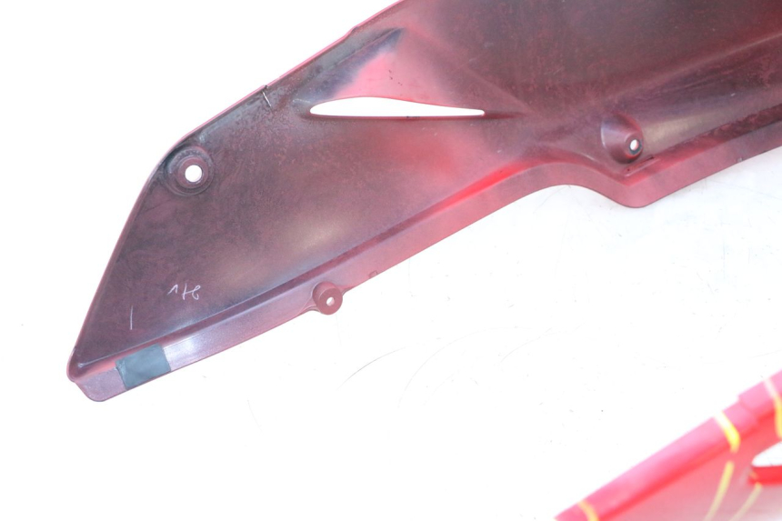 photo de HECKVERKLEIDUNG HONDA VFR FI RC46 800 (1998 - 2001) - Technische Nahaufnahme