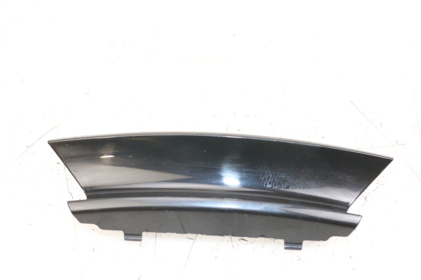 photo de HECKVERKLEIDUNG PIAGGIO X10 125 (2012 - 2017) - Zoom auf Gebrauchszustand