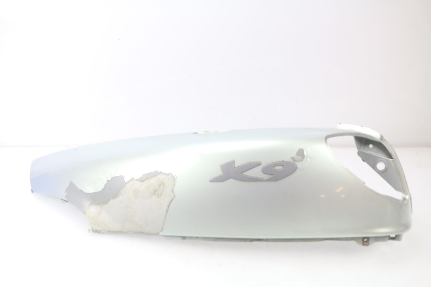 photo de HECKVERKLEIDUNG PIAGGIO X9 125 (2000 - 2003) - Weitere Ansicht des Artikels