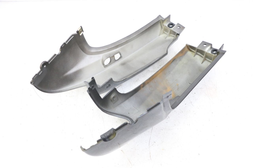 photo de HECKVERKLEIDUNG SYM XS 125 (2007 - 2016) - Kennzeichnungen und Originalreferenzen