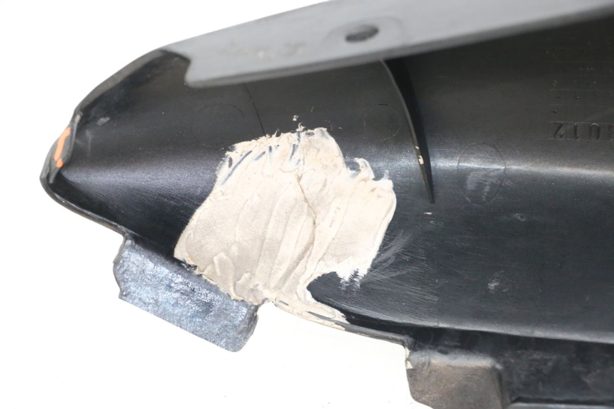 photo de HECKVERKLEIDUNG YAMAHA FZS FAZER 600 (2001 - 2003) - Technische Nahaufnahme