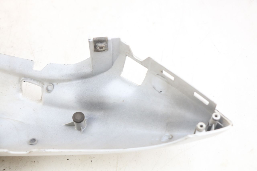 photo de HECKVERKLEIDUNG YAMAHA YZF R THUNDERCAT 600 (1996 - 2003) - Alternativer Blickwinkel