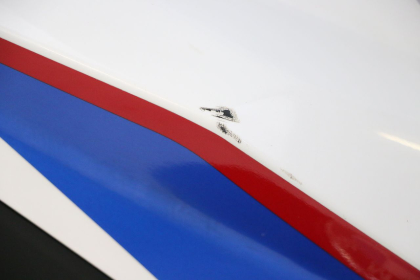 photo de TANK VERKLEIDUNG RECHTE BMW G310 R 310 (2016 - 2020) - Detailansicht des Bauteils