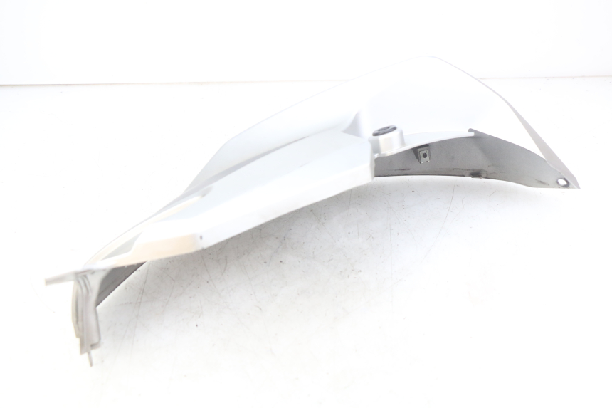 photo de RECHTER TANKVERKLEIDUNG YAMAHA MT ABS 125 (2014 - 2018) - Technische Nahaufnahme