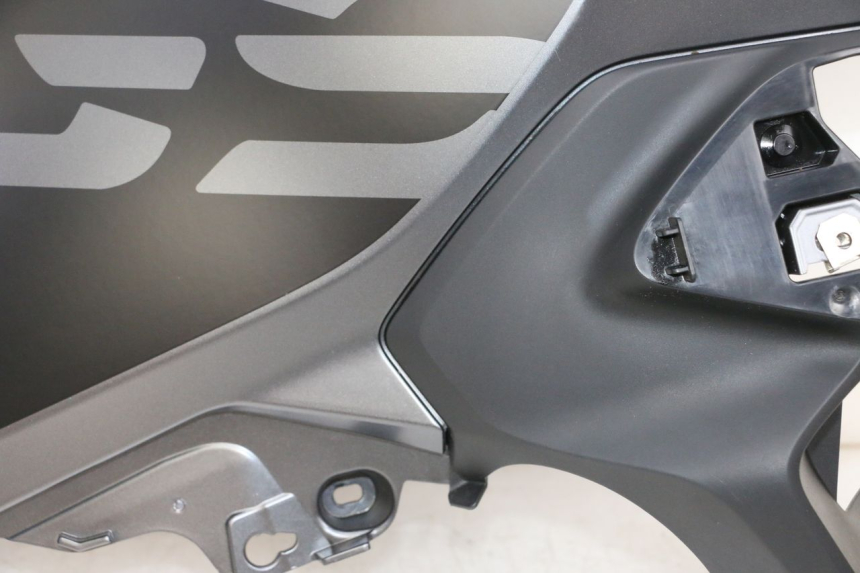 photo de TANK VERKLEIDUNG RECHTE BMW R GS 1250 (2021 - 2024) - Qualität der Gebrauchtware