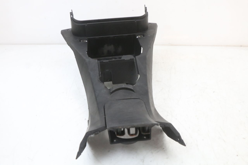 photo de TANK VERKLEIDUNG LONGJIA EASY MAX 125 (2020 - 2024) - Detailansicht des Bauteils