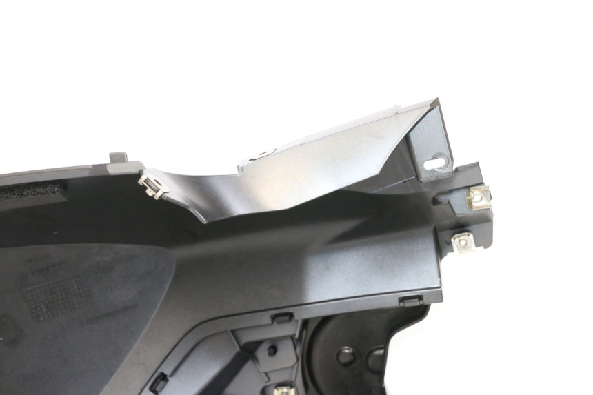 photo de TANK VERKLEIDUNG LINKS BMW R GS 1250 (2021 - 2024) - Details der Befestigungspunkte