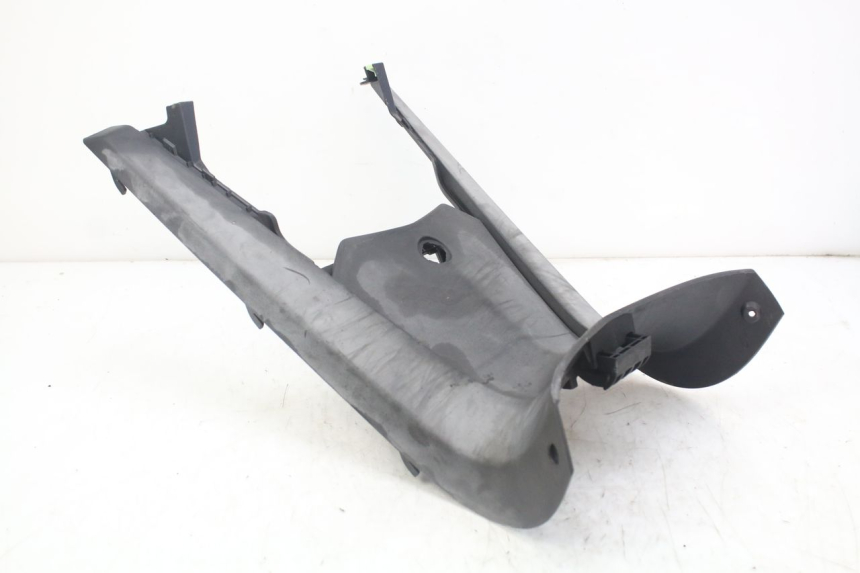 photo de TANK VERKLEIDUNG PEUGEOT GEOPOLIS RS 125 (2007 - 2009) - Technische Nahaufnahme