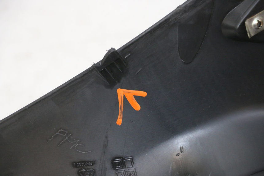 photo de TANK VERKLEIDUNG GILERA NEXUS 300 (2008 - 2013) - Zoom auf Gebrauchszustand