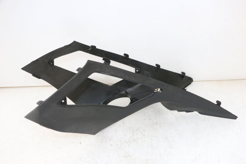 photo de TANK VERKLEIDUNG GILERA NEXUS 300 (2008 - 2013) - Technische Nahaufnahme