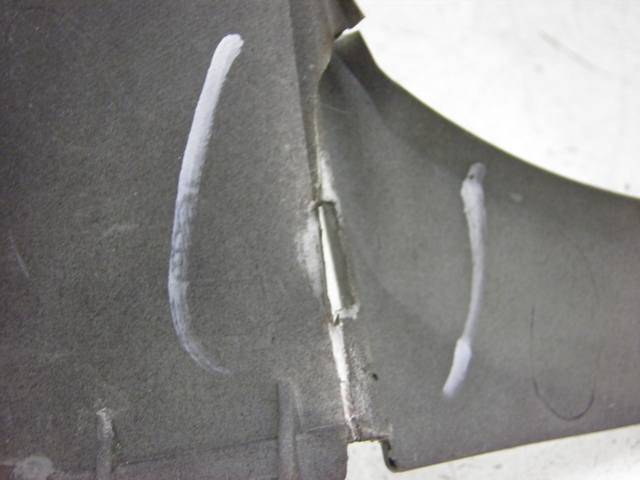 photo de TANK VERKLEIDUNG HONDA FES PANTHEON 125 (2003 - 2007) - Weitere Ansicht des Artikels