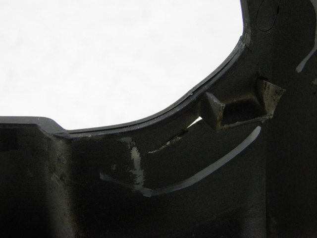 photo de TANK VERKLEIDUNG HONDA FES PANTHEON 125 (2003 - 2007) - Zoom auf Gebrauchszustand