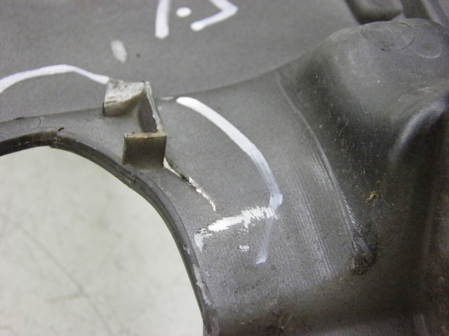 photo de TANK VERKLEIDUNG HONDA FES PANTHEON 125 (2003 - 2007) - Alternative Perspektive