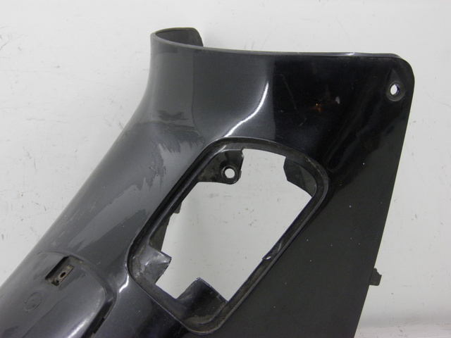 photo de TANK VERKLEIDUNG HONDA FES PANTHEON 125 (2003 - 2007) - Technische Nahaufnahme