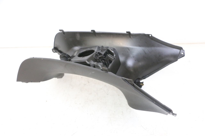 photo de TANK VERKLEIDUNG PIAGGIO IE MP3 YOURBAN 300 (2011 - 2016) - Kennzeichnungen und Originalreferenzen