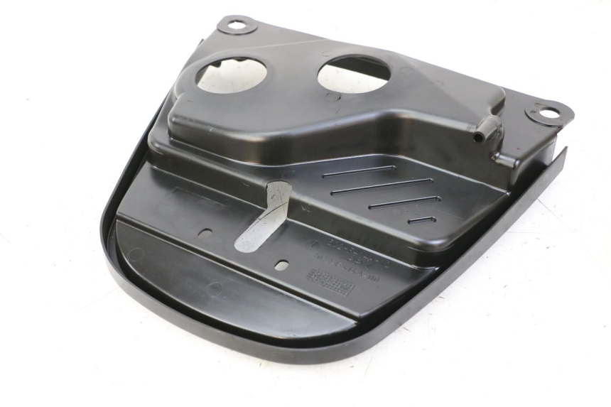 photo de TANK VERKLEIDUNG MBK OVETTO ONE 2T 50 (2013 - 2017) - Detailansicht des Bauteils