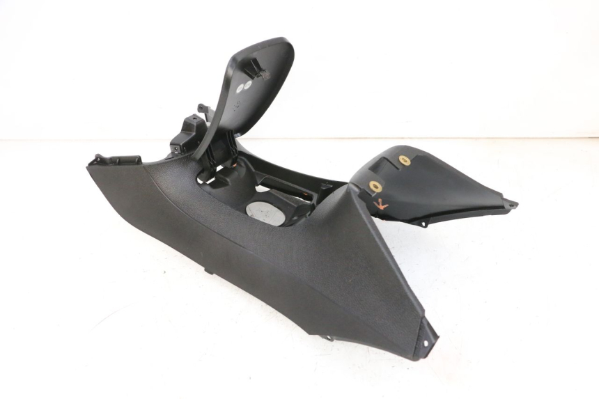 photo de TANK VERKLEIDUNG PIAGGIO MP3 HPE 300 (2019 - 2026) - Alternative Perspektive