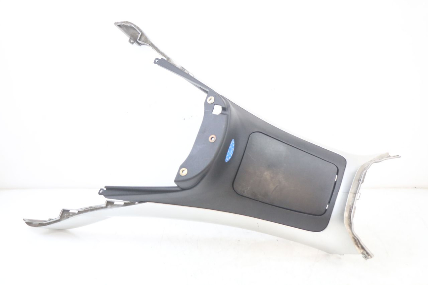 photo de TANK VERKLEIDUNG PIAGGIO MP3 LT 400 (2007 - 2012) - Detailansicht des Bauteils