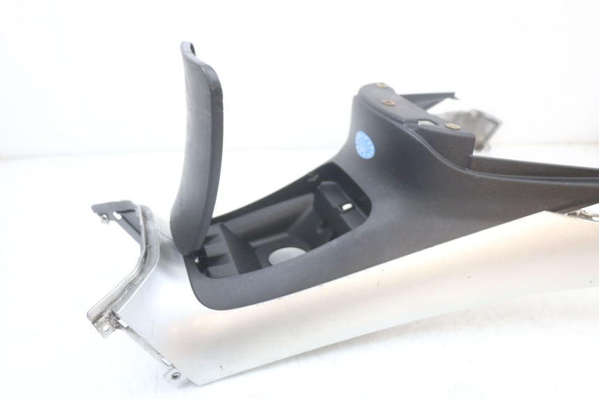 photo de TANK VERKLEIDUNG PIAGGIO MP3 LT 400 (2007 - 2012) - Technische Nahaufnahme