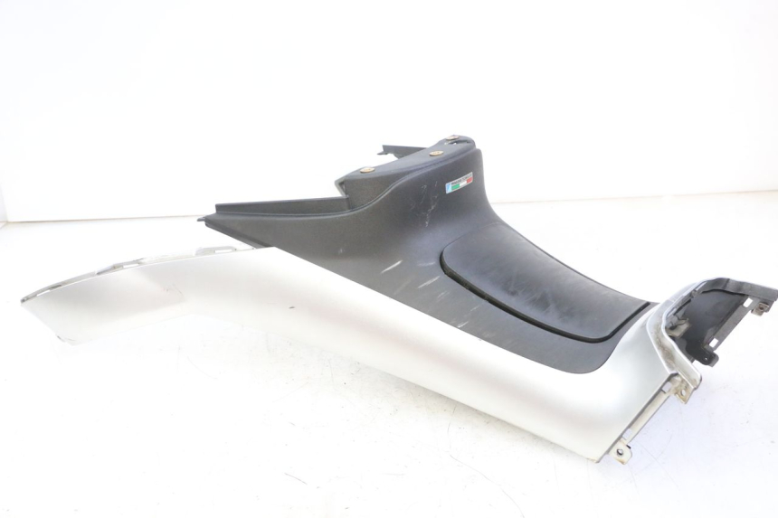 photo de TANK VERKLEIDUNG PIAGGIO MP3 LT 300 (2010 - 2016) - Alternativer Blickwinkel