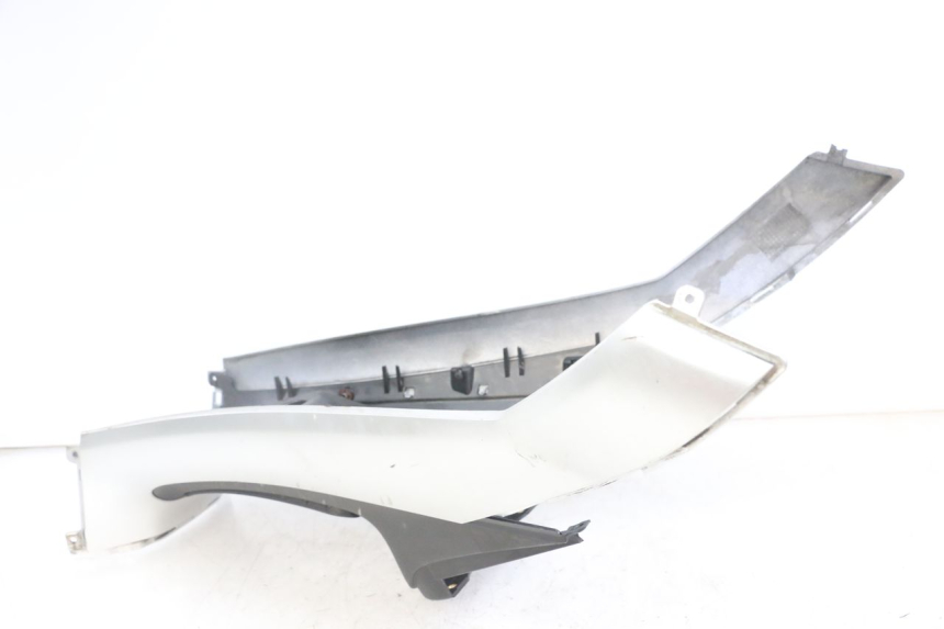 photo de TANK VERKLEIDUNG PIAGGIO MP3 LT 300 (2010 - 2016) - Alternative Perspektive