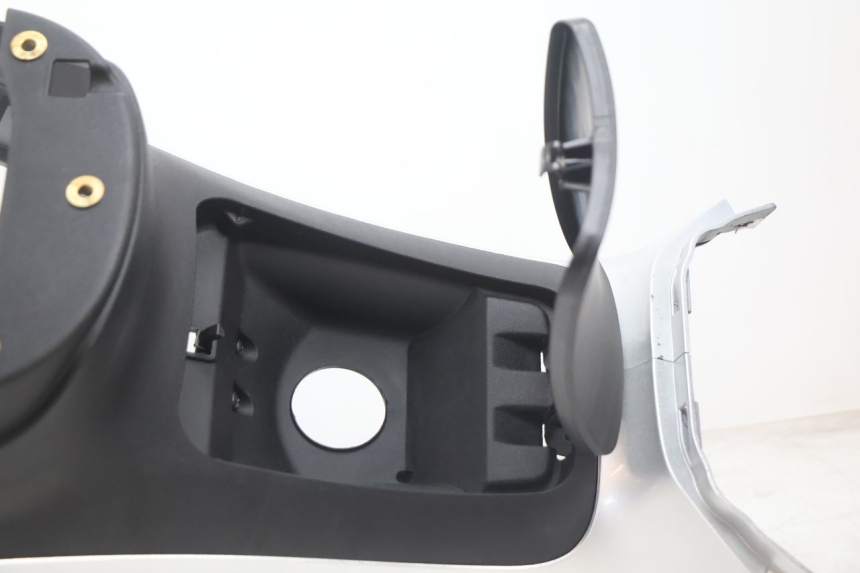 photo de TANK VERKLEIDUNG PIAGGIO MP3 LT 300 (2010 - 2016) - Alternative Perspektive