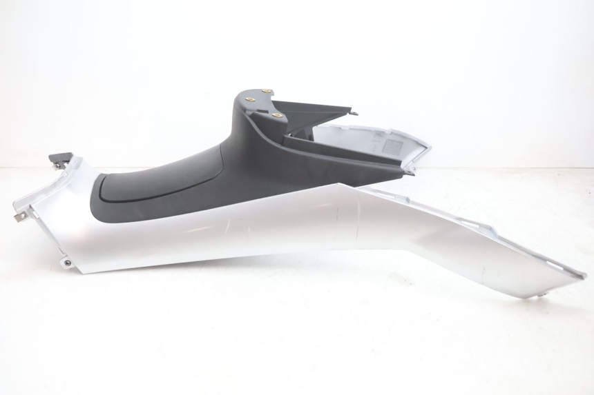 photo de TANK VERKLEIDUNG PIAGGIO MP3 LT 300 (2010 - 2016) - Technische Nahaufnahme