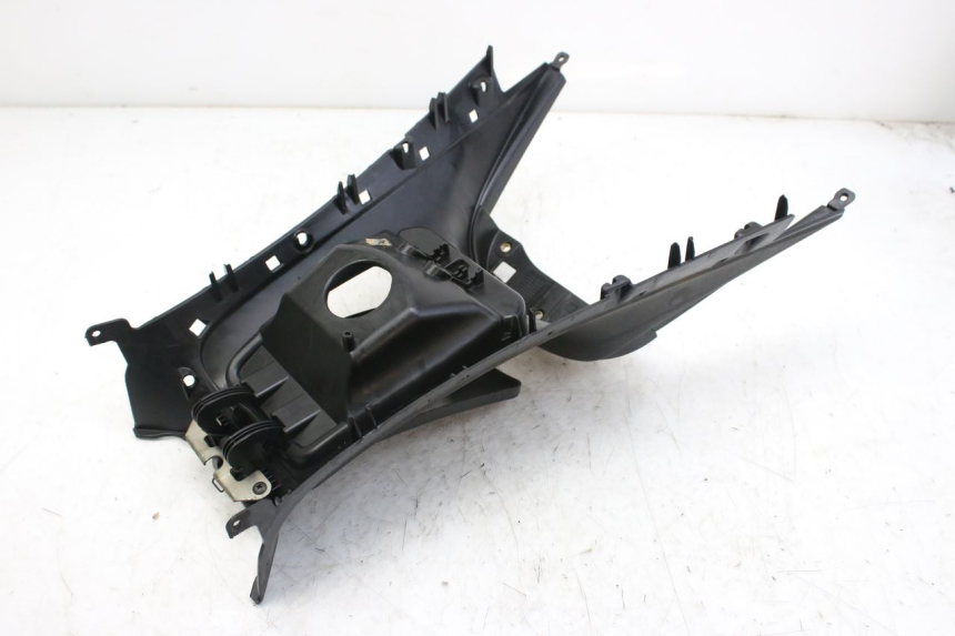 photo de TANKVERKLEIDUNG PIAGGIO MP3 RL 250 (2006 - 2010) - Technische Nahaufnahme