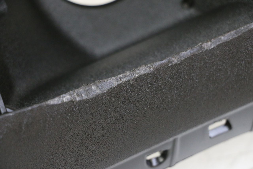 photo de TANKVERKLEIDUNG PIAGGIO MP3 500 (2014 - 2017) - Technische Nahaufnahme